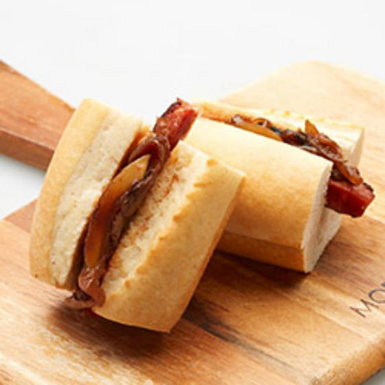 Mini chorizo sausage ‘Hot Dogs’