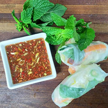 Vietnamese Rice Paper Rolls 