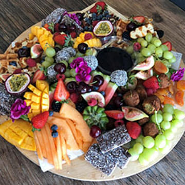 Fruit platter - serves 10 to 15