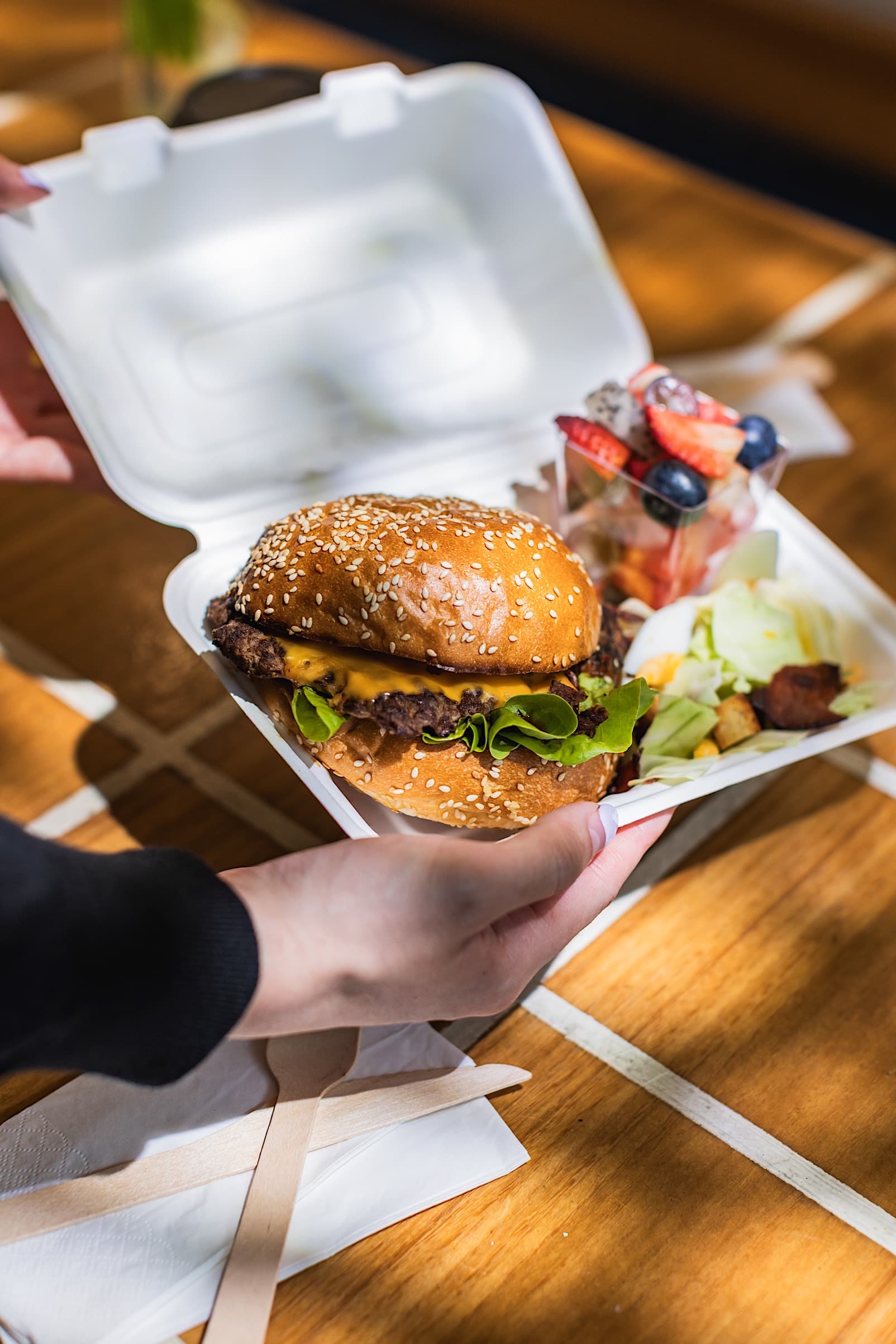 Signature Burger Box