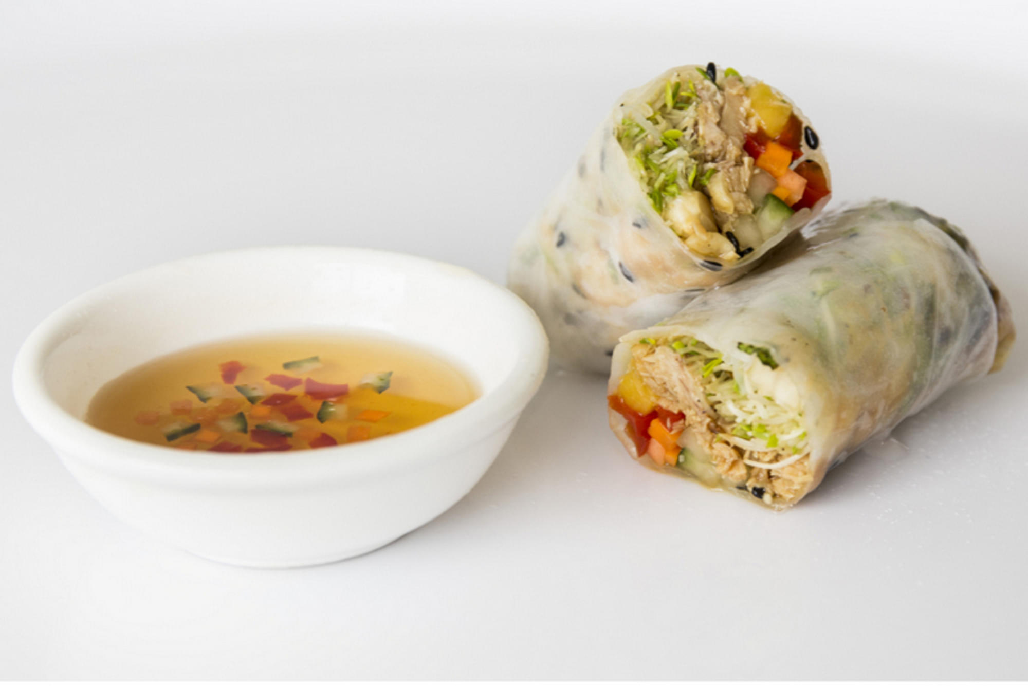 Vietnamese Rice Paper Rolls with Dipping Sauce