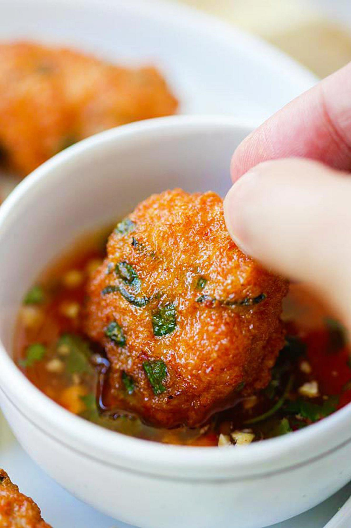 Thai Prawn Fritter with Sweet Chilli Sauce