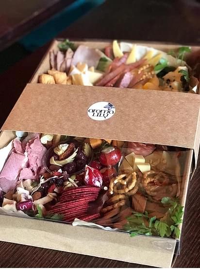 Traditional Grazing Hamper