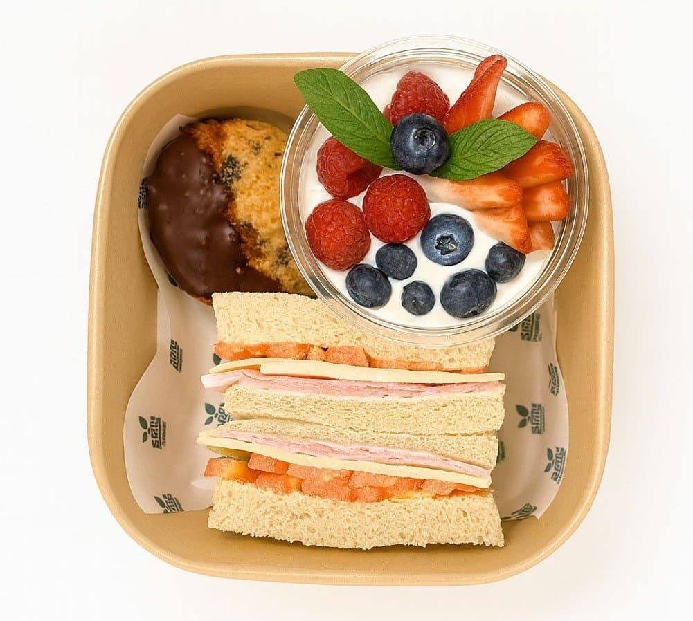 Sandwich, Yoghurt & Cookie Box