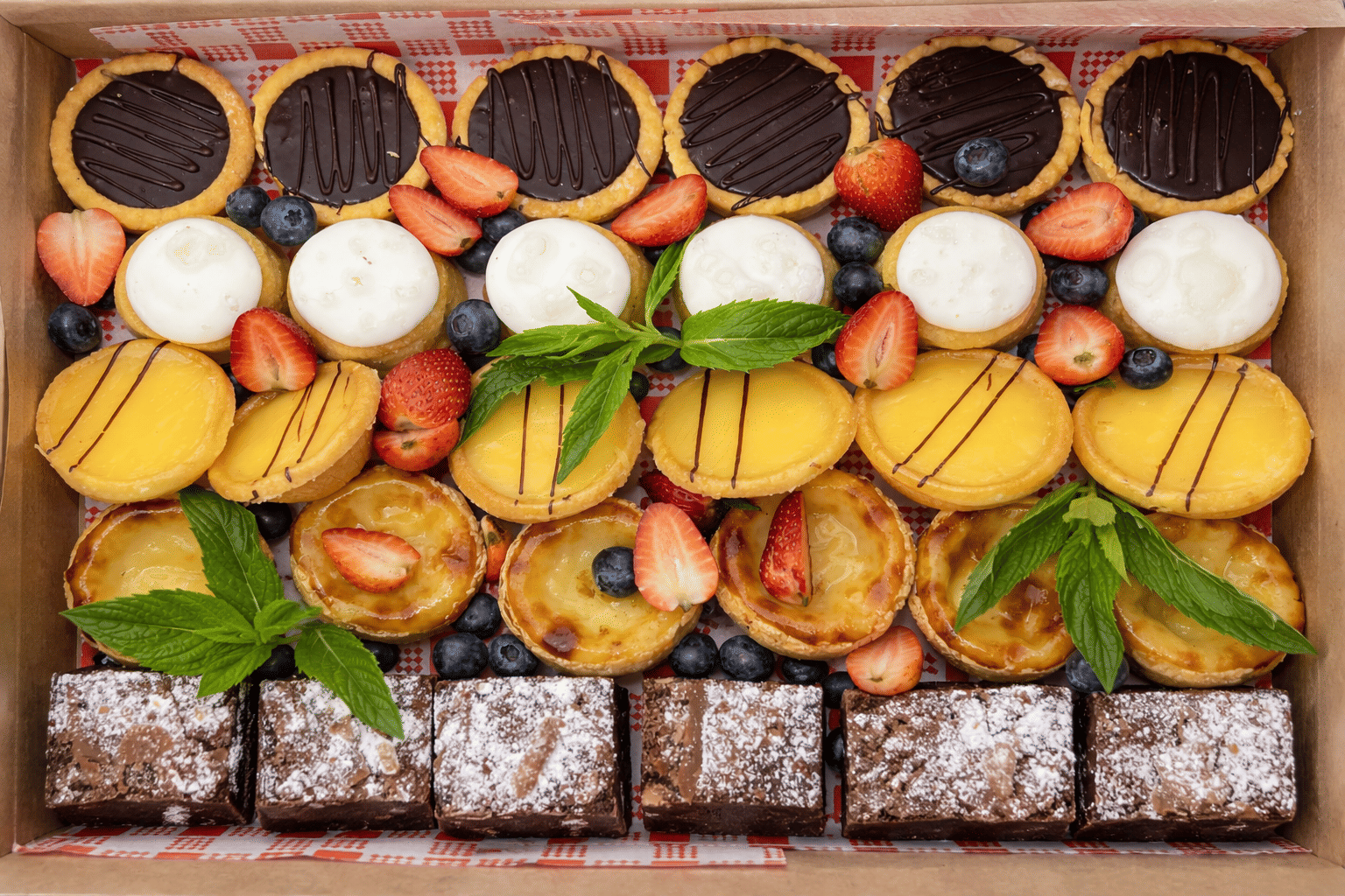 Assorted Dessert Platter Box