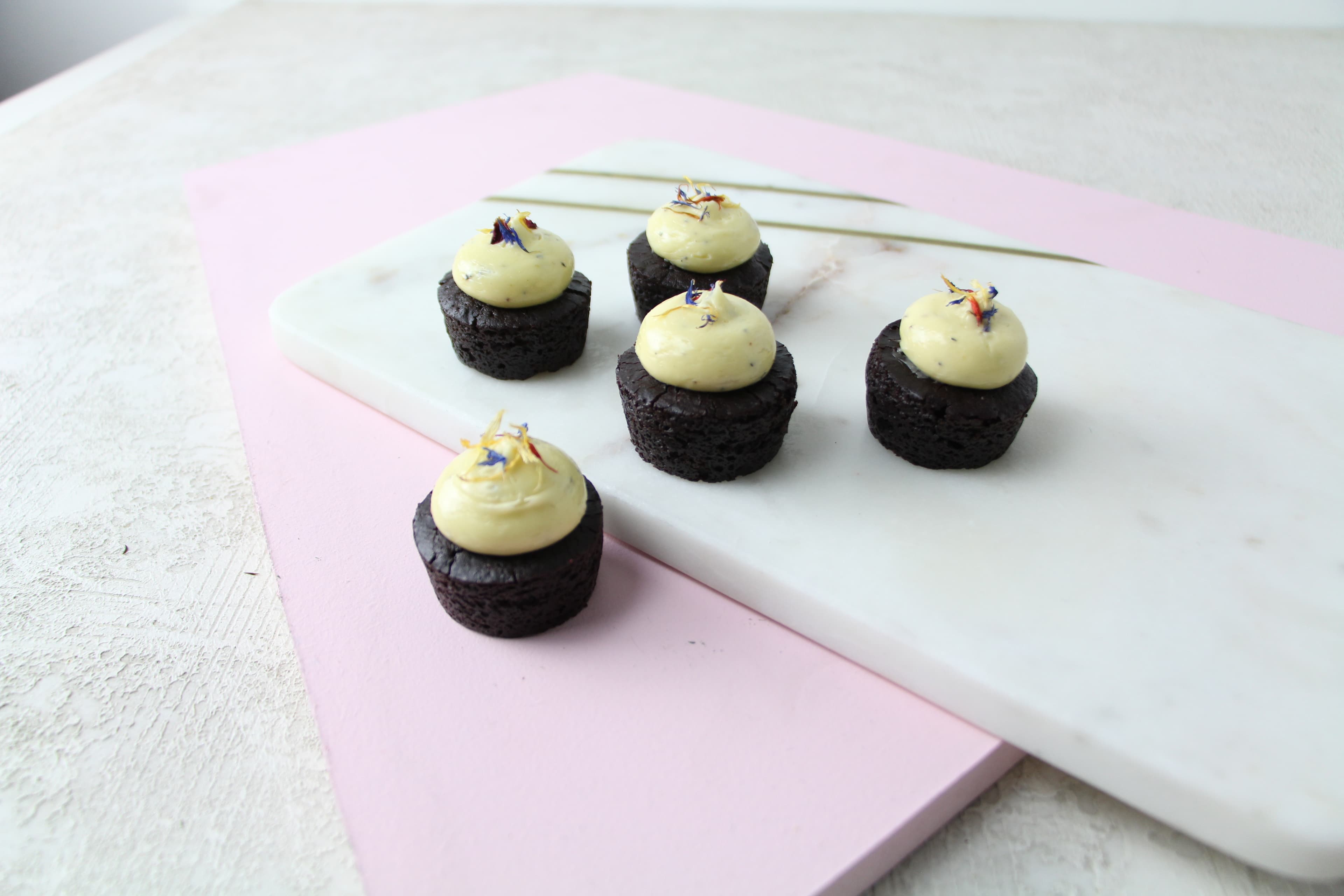 NAIDOC Week Cupcake Box