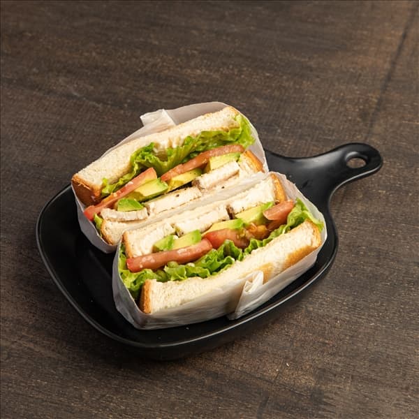 Avo-Chicken Sandwich