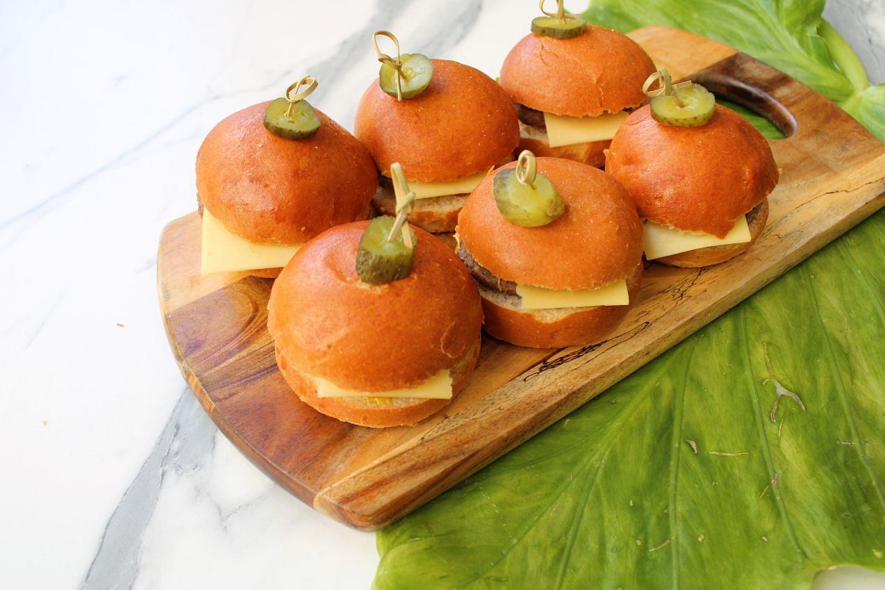 Mini Cheeseburgers