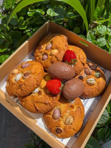 Eggscellent Cookie Box