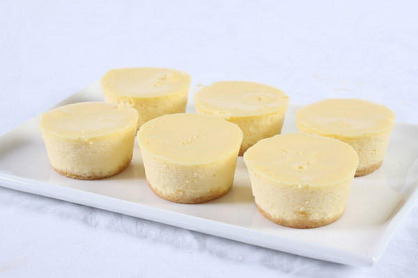Plain Baby Baked Cheesecakes