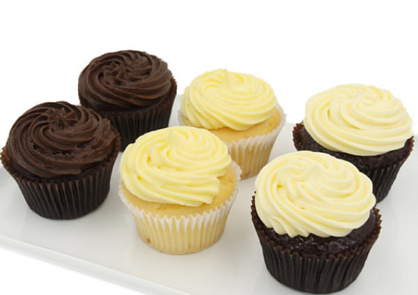 Cupcakes - Regular with Custom Image/Corporate Logo