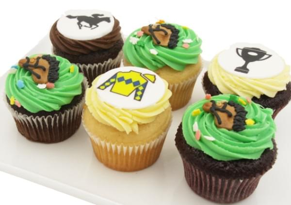 Melbourne Cup Cupcakes - 7cm