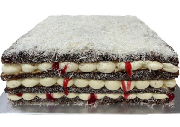 Lamington Layer Cake – Larger