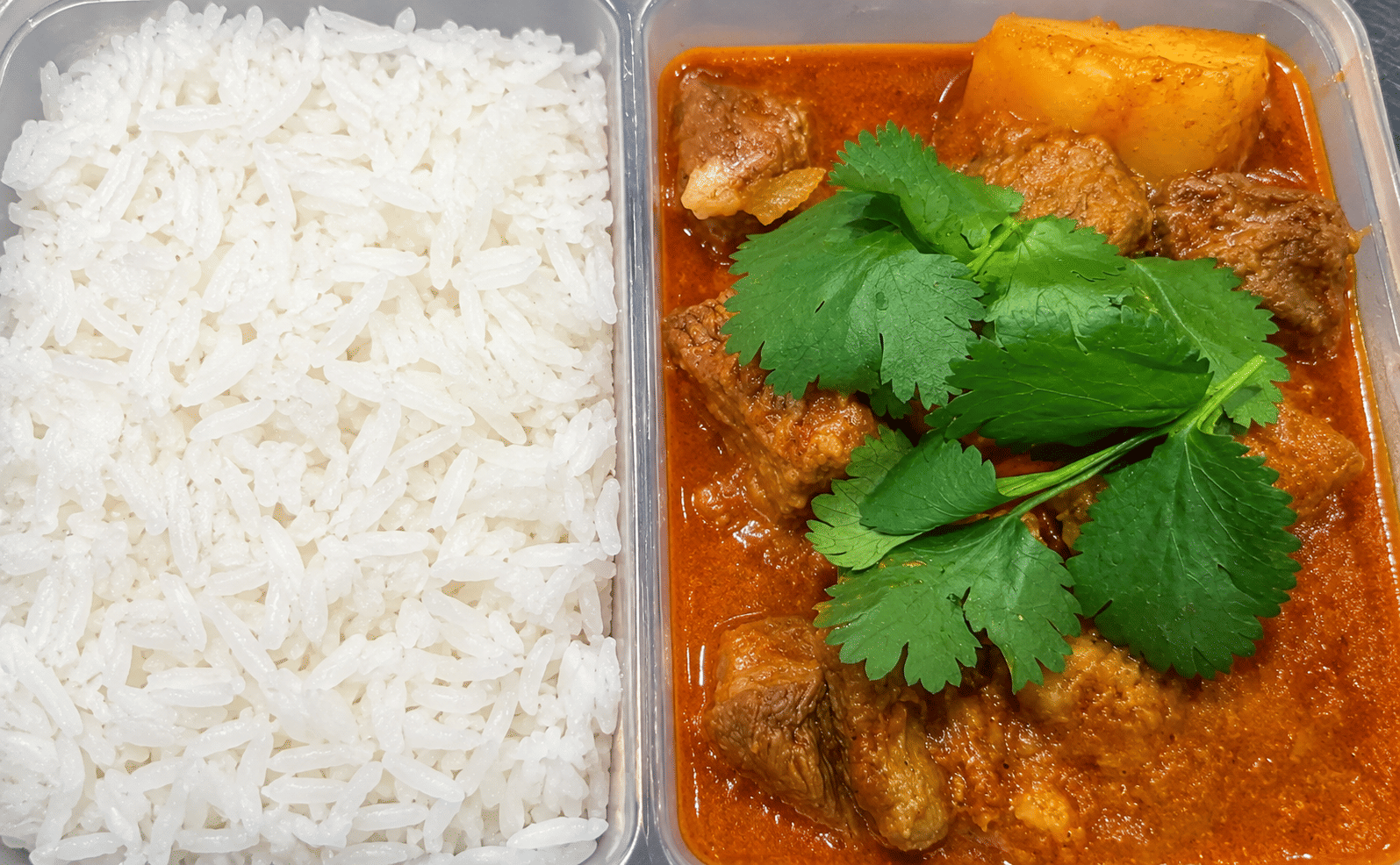 Thai Yellow Chicken Curry with White Rice
