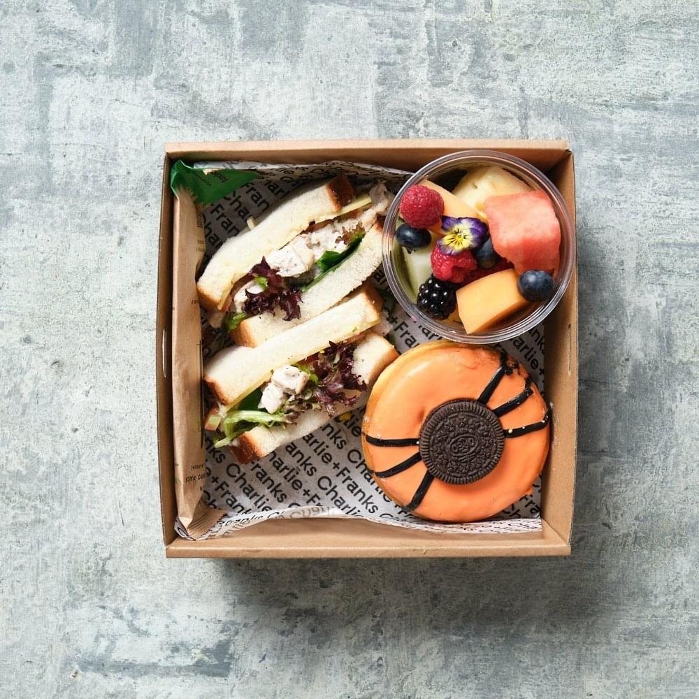 Halloween - Oreo Spider Lunch Box