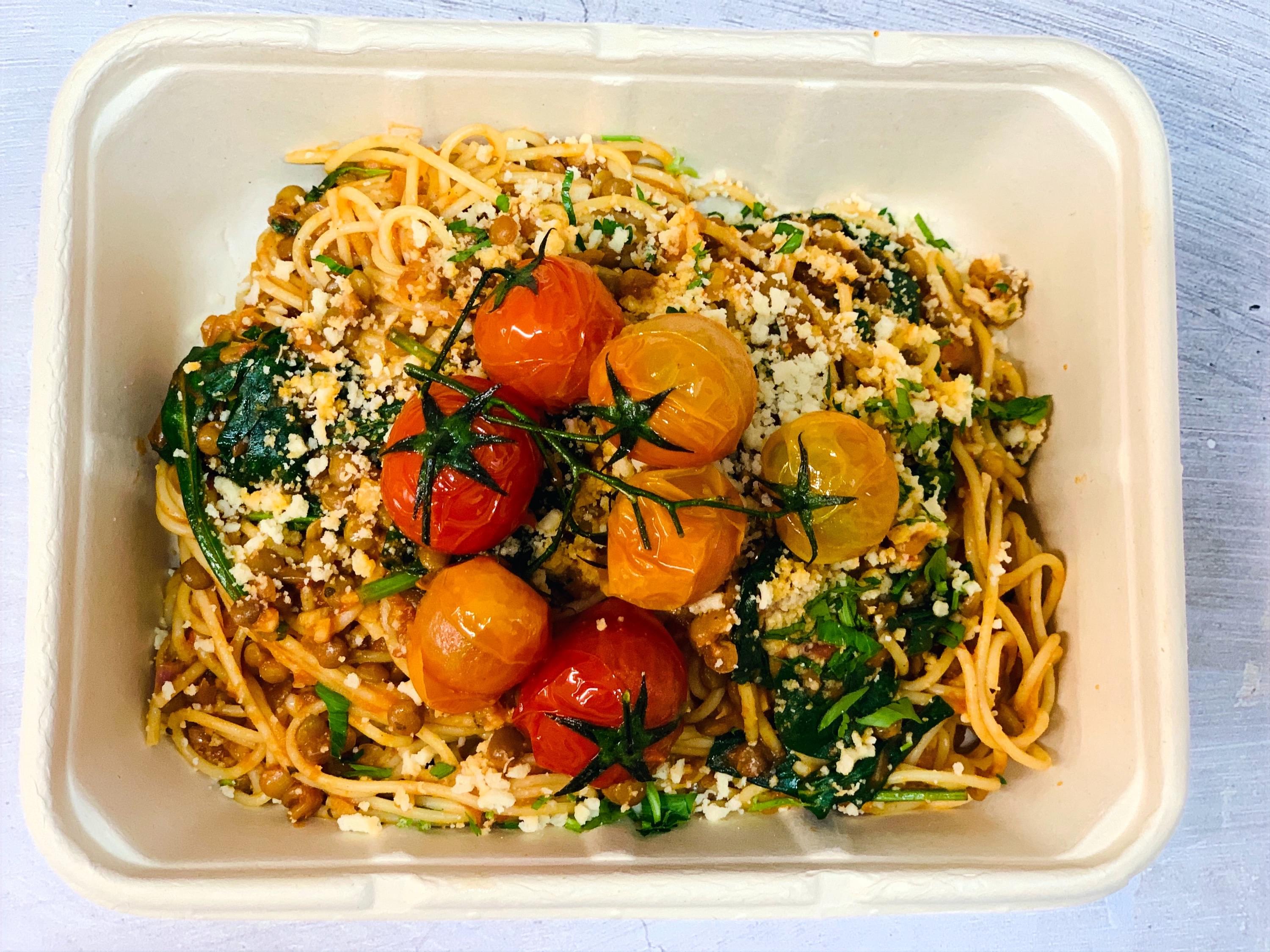 Spinach, Lentil & Vine Tomato Pasta