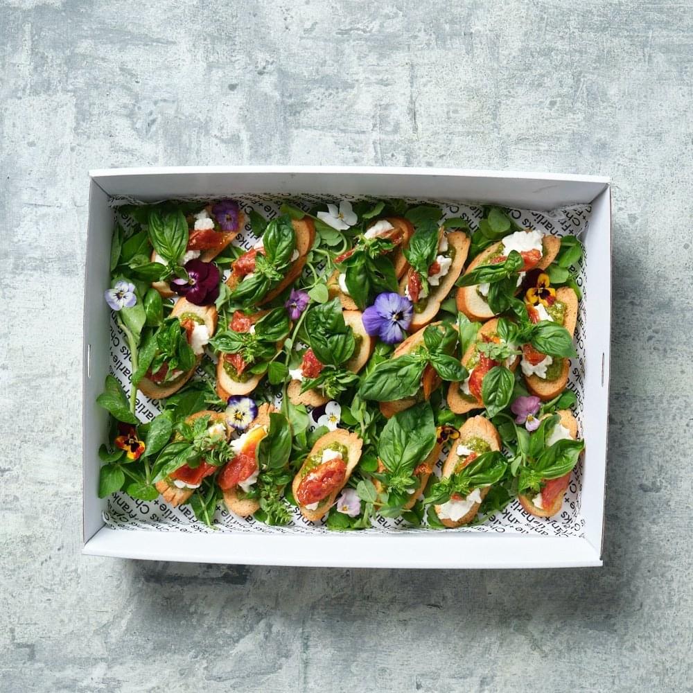 Tomato Mozzarella Bruschetta Bites