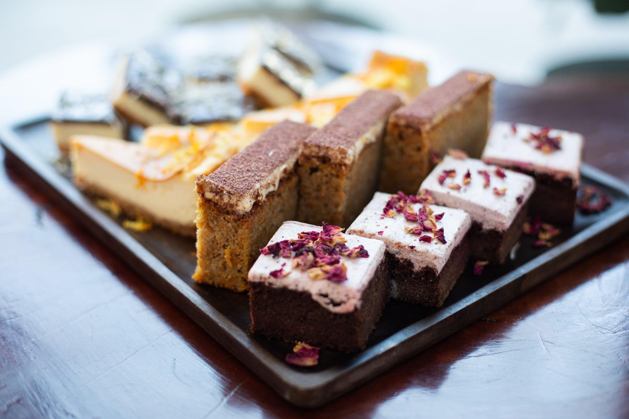 Cakes & Slices