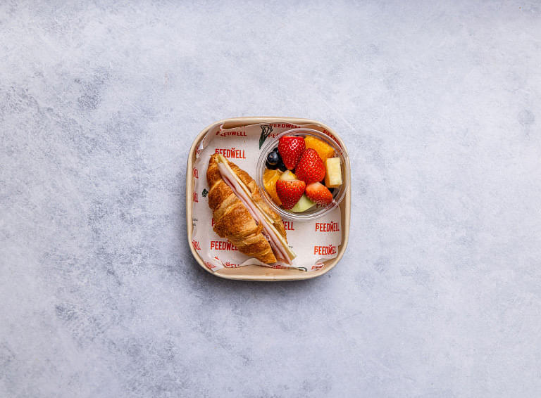 Croissant & Fruit Pack