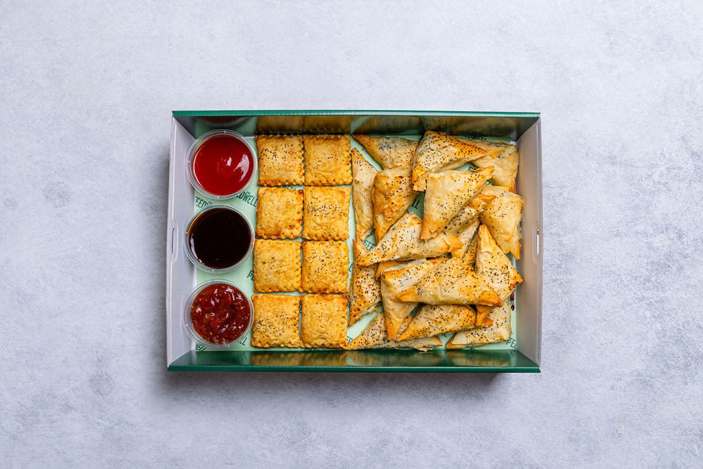 Vegetarian Curry Puffs & Filo Pastry Platter