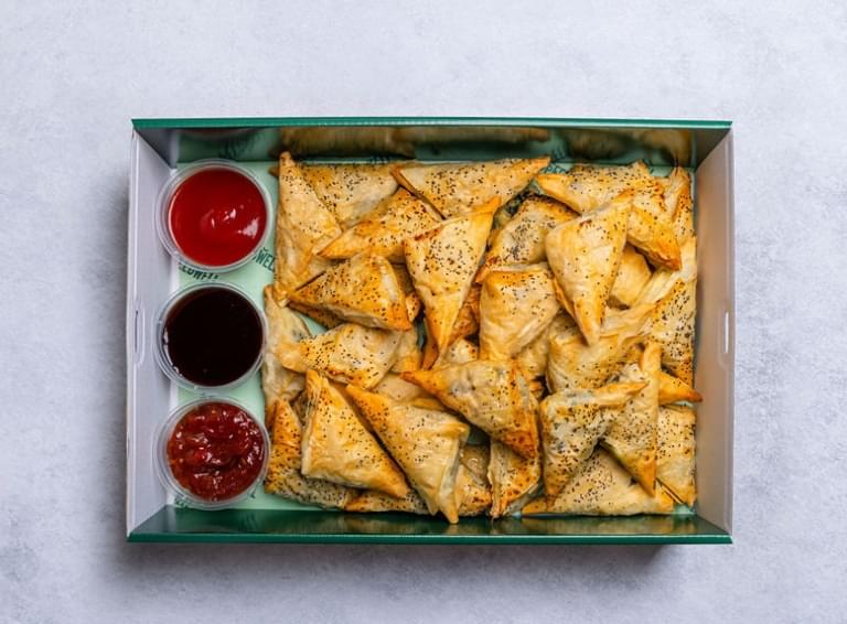 Cocktail Spinach & Ricotta Filo Pastry Platter
