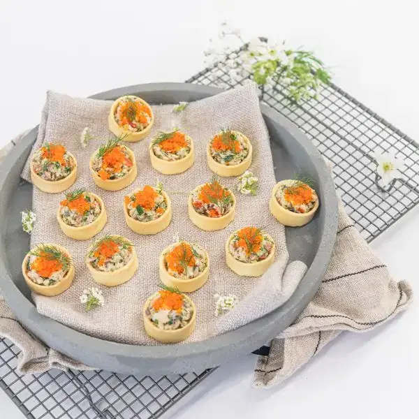 Blue Swimmer Crab Tartlet, Caviar Pearls, Native Pickled Onion & Lemon Myrtle Mayo