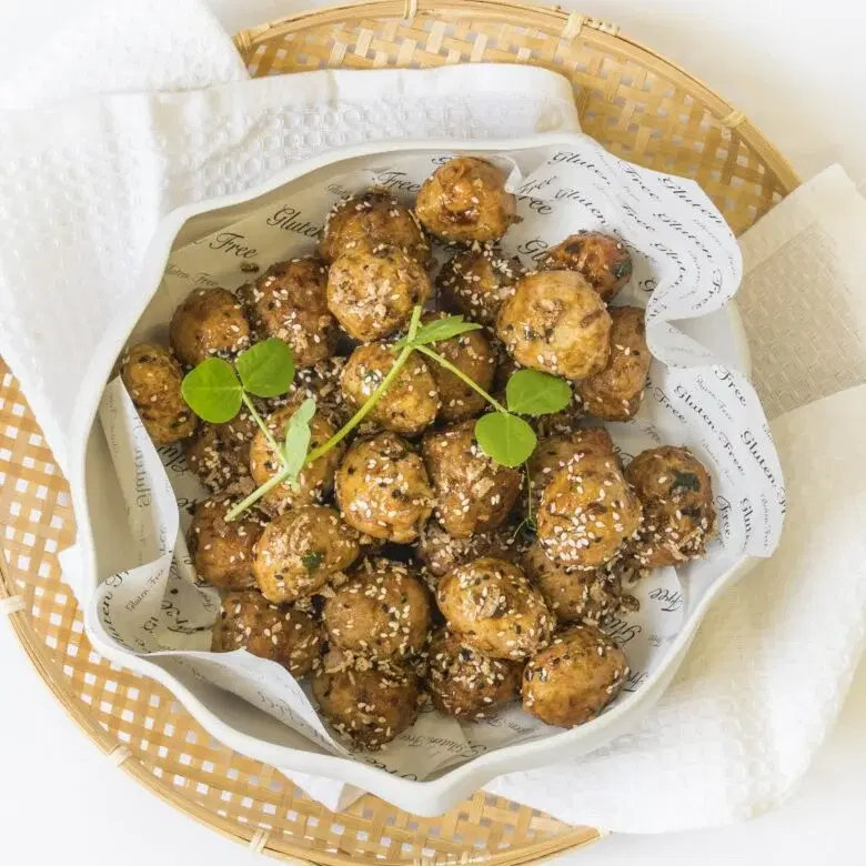 Turkey Polpette Minced with Ginger, Native Pepperberry, Crispy Shallot & Toasted Sesame
