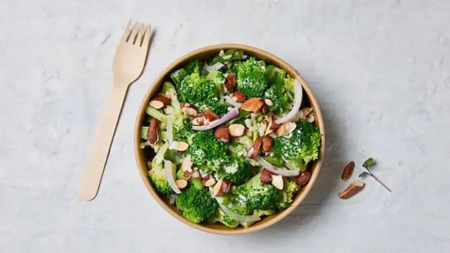 Broccoli & Almond Fresh Salad