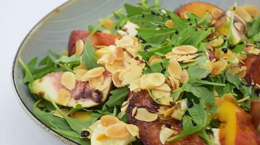Caramelised Fig & Prosciutto Salad