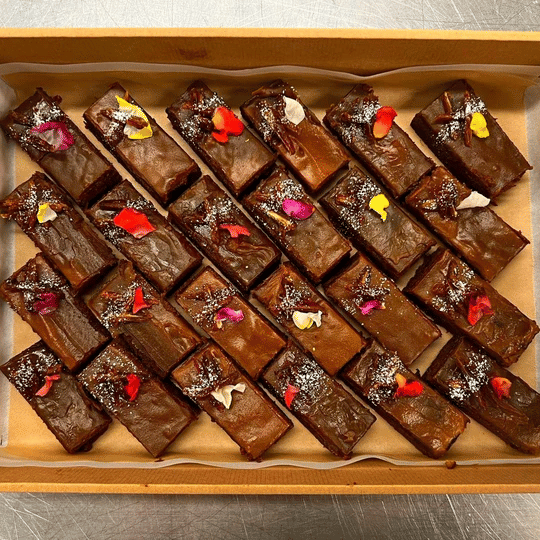 Sticky Date Slice with Dulce De Leche