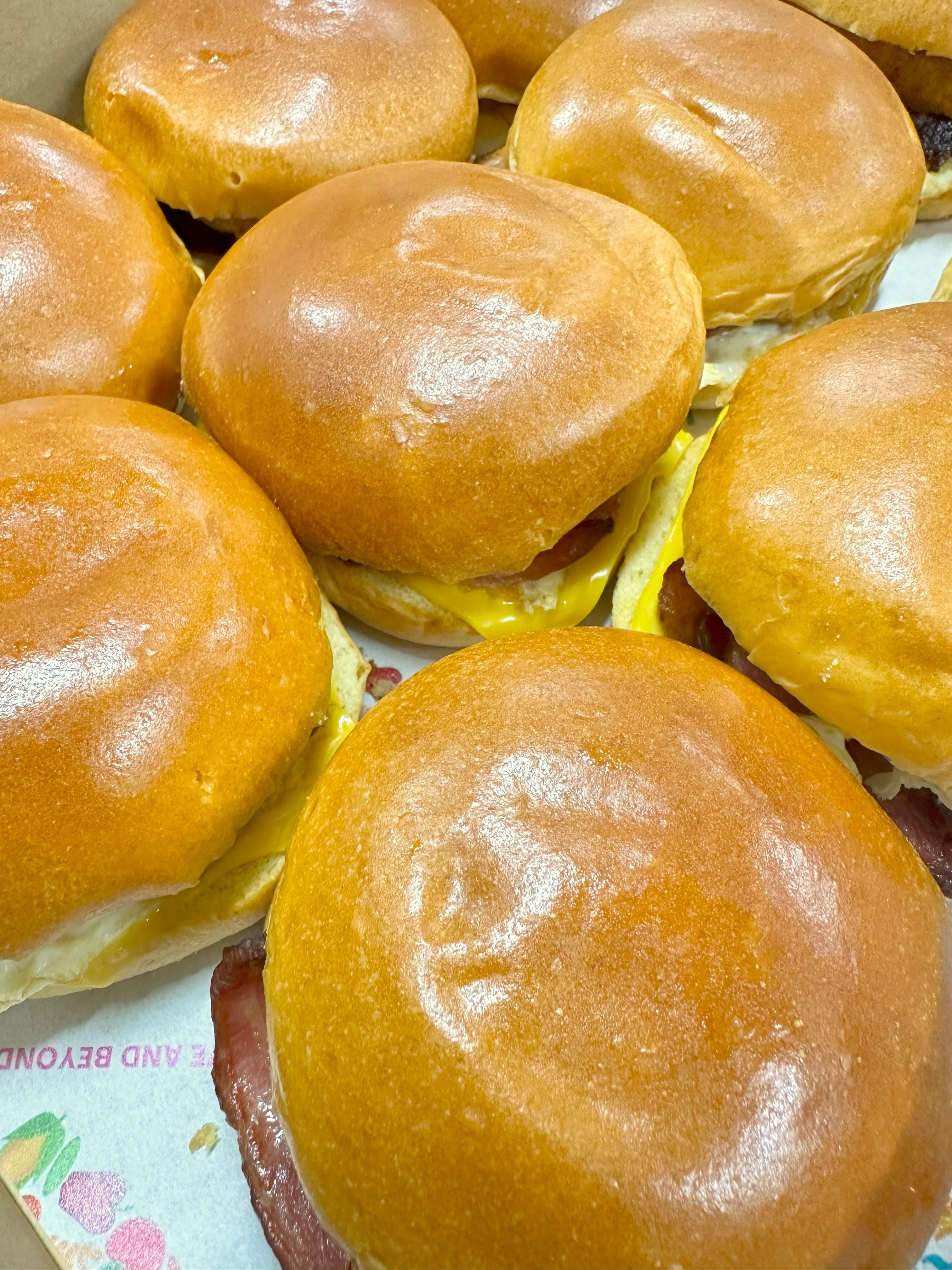 Bacon & Egg Brioche Roll