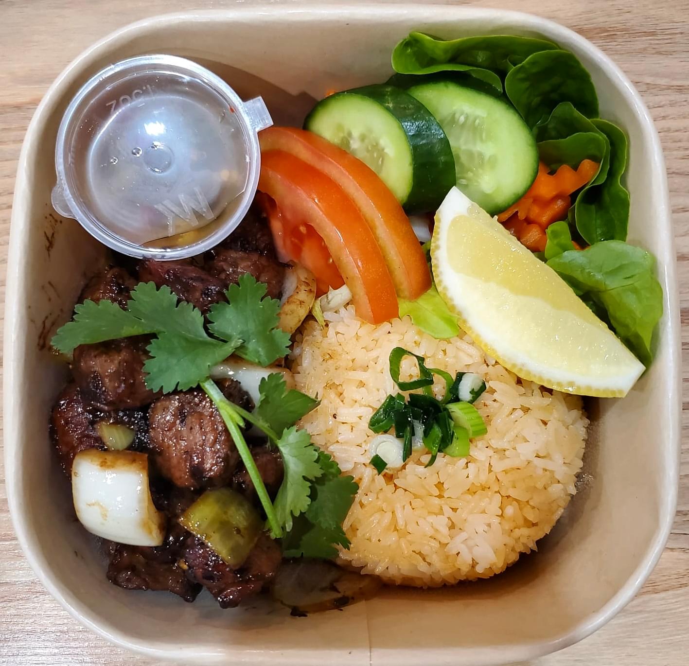 Vietnamese Shaking Beef (Bo Luc Lac) Tomato Rice