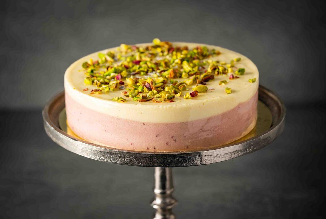 Vanilla Sponge & Raspberry Cake