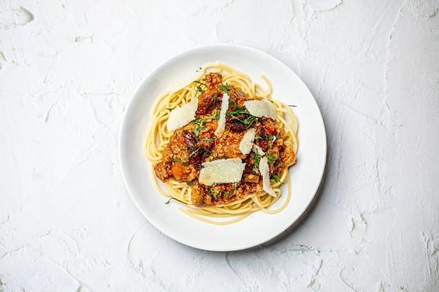 Classic Spaghetti Bolognese, Shaved Parmesan Cheese