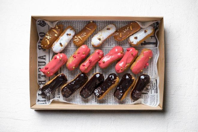 Choux-Biz - Mini Eclairs Platter Box