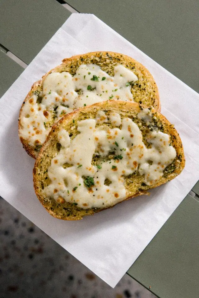 Cheesy Garlic Bread
