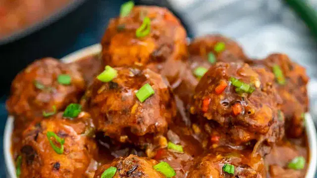 Veg Manchurian (Gravy)