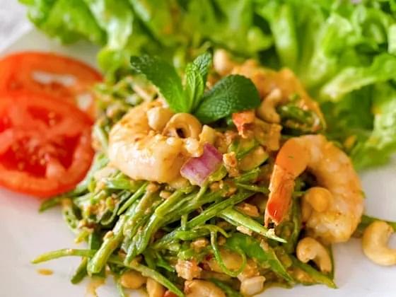 Snowpea Prawn Thai Salad