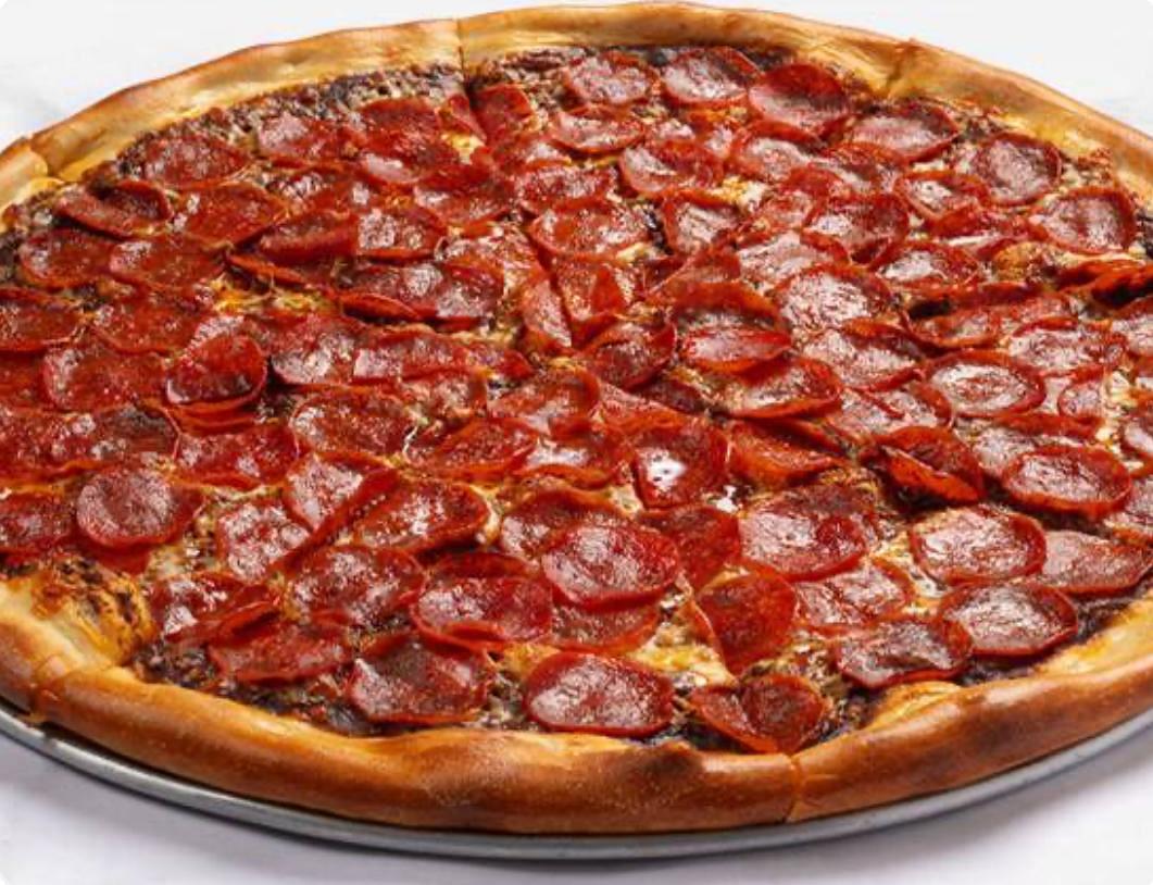 100 Black Garlic Pepperoni Pizza