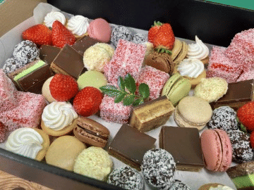 Sweet Treat Platter Box
