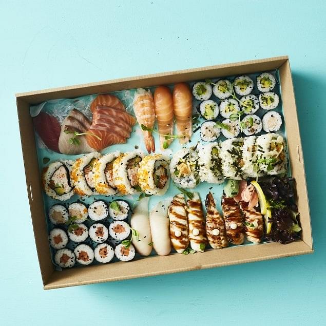 Deluxe Sushi, Nigiri And Sashimi Platter (57 pieces)