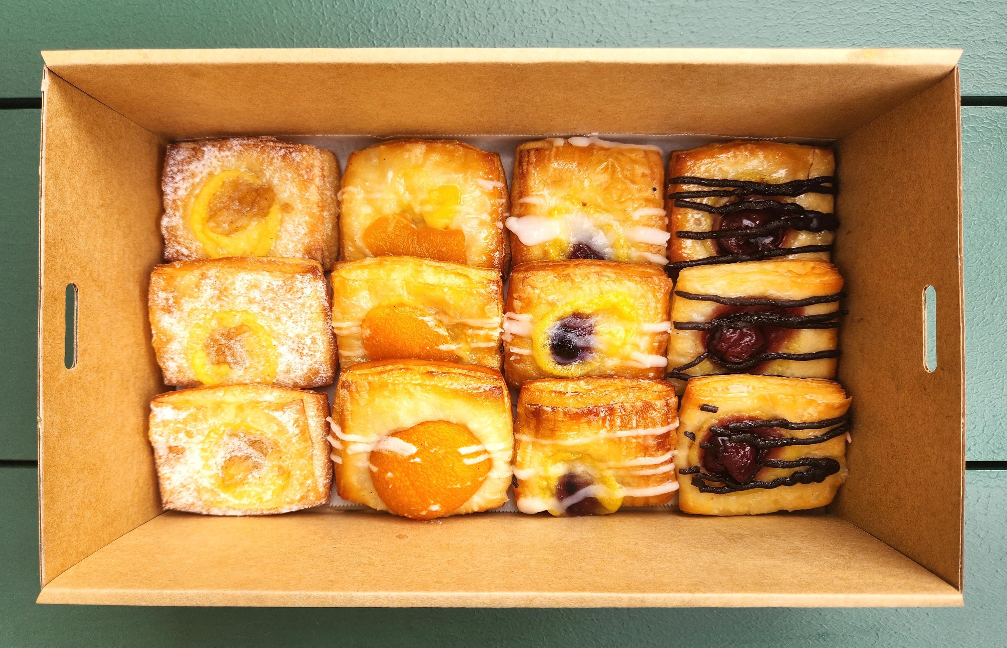 Petite Danish