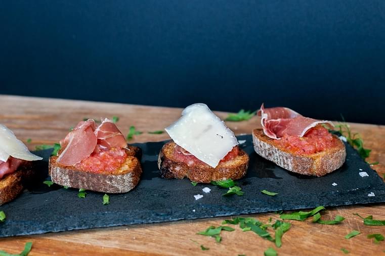 Pan Con Tomate