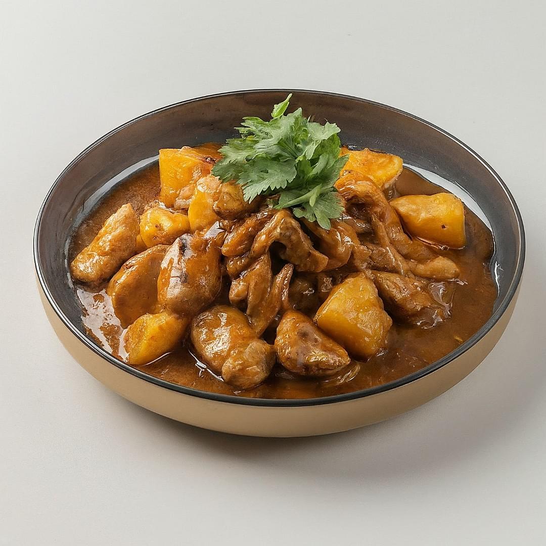 Chicken Massaman with Steamed Rice