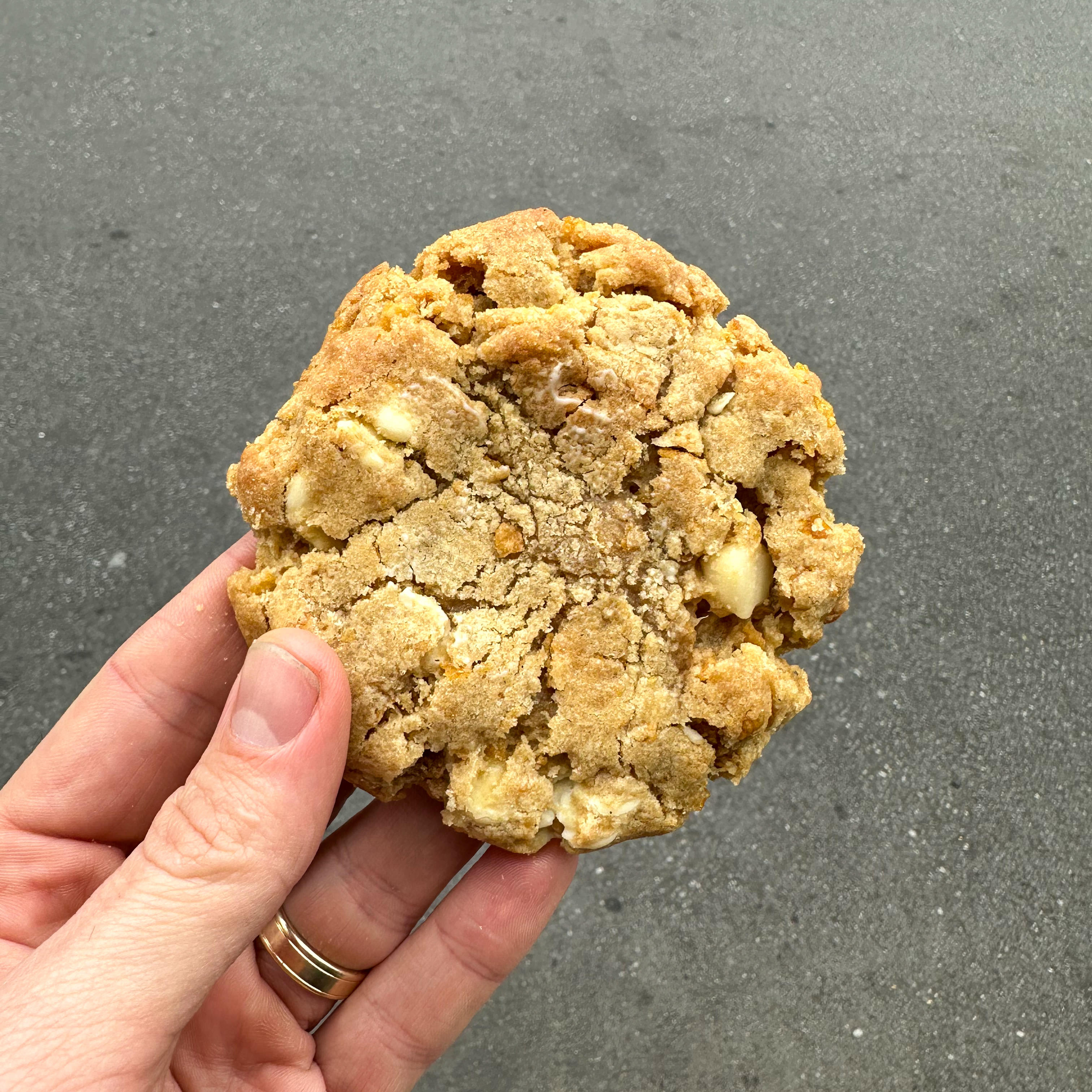 White Chocolate & Macadamia Cookie
