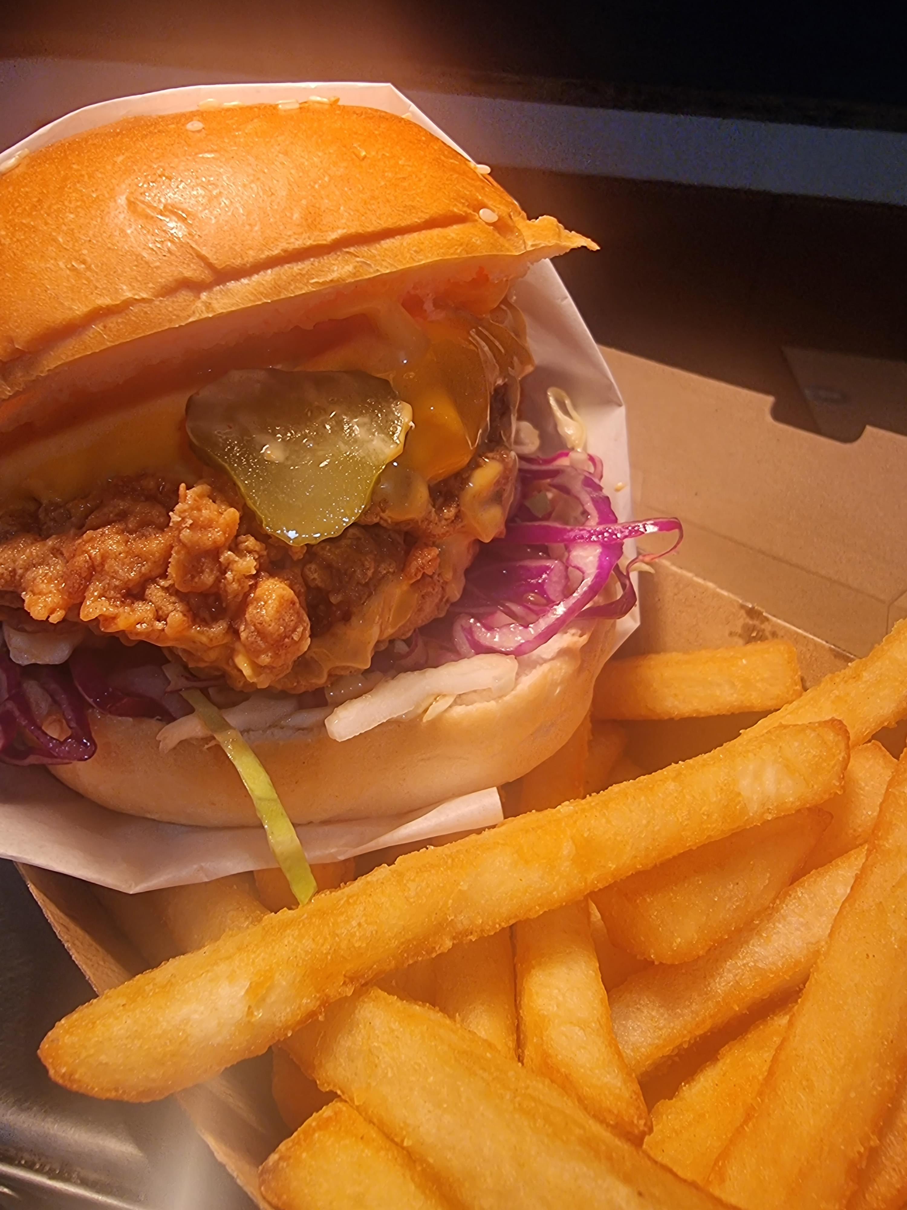 Ultimate Fried Chicken Burger Pack