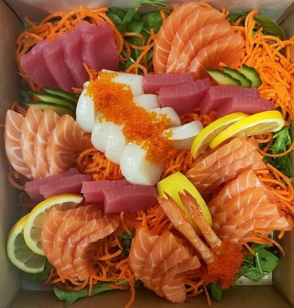 Assorted Seafood Sashimi Platter