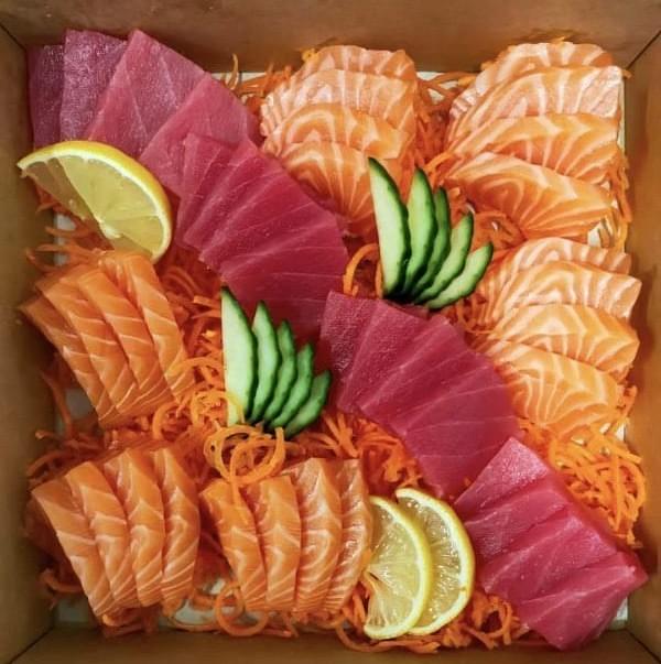 Salmon & Tuna Sashimi Platter