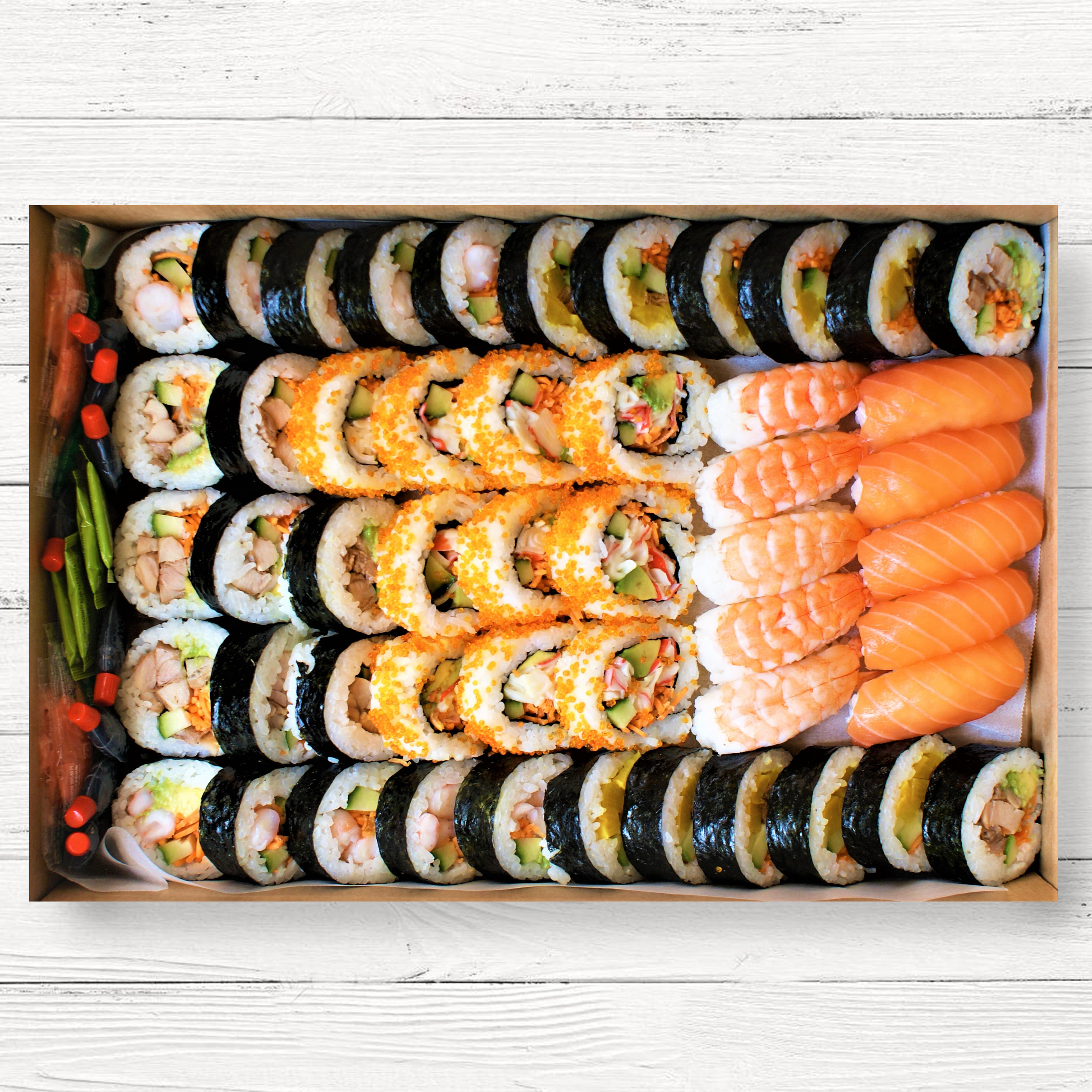 Mixed Nigiri & Sushi Platter