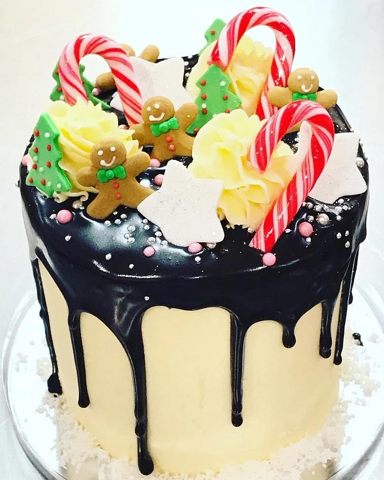 Christmas Cake Gingerbread & Candy Cane